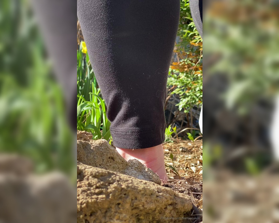 Caroline aka Feetsiecakes_ OnlyFans - Quick, giantess view You sneakily watch me from behind a rock in my garden