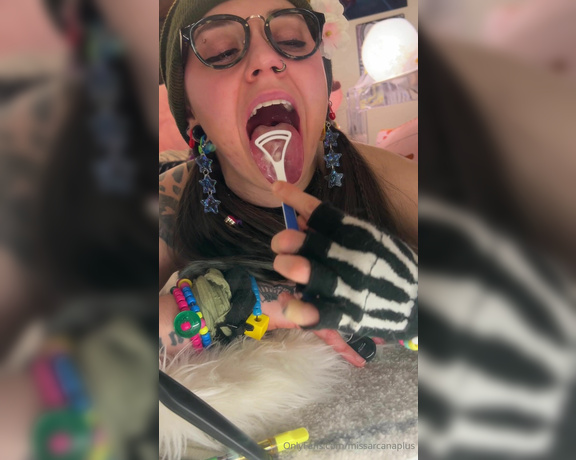 MissArcanaPlus aka Missarcanaplus OnlyFans - Ive got a dirty tongue and this is how I clean it Could you think of another way to get my eager