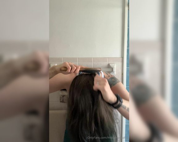 MissArcanaPlus aka Missarcanaplus OnlyFans - Soooo theres 2 videos here The first one is the FULL LENGTH video of me braiding my hair (over 7 1