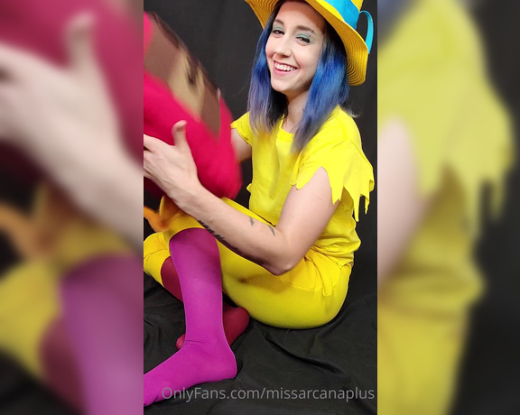 MissArcanaPlus aka Missarcanaplus OnlyFans - First Magic Man video, mid set! And this had wayyyy more than nip slips in it My tit was basically