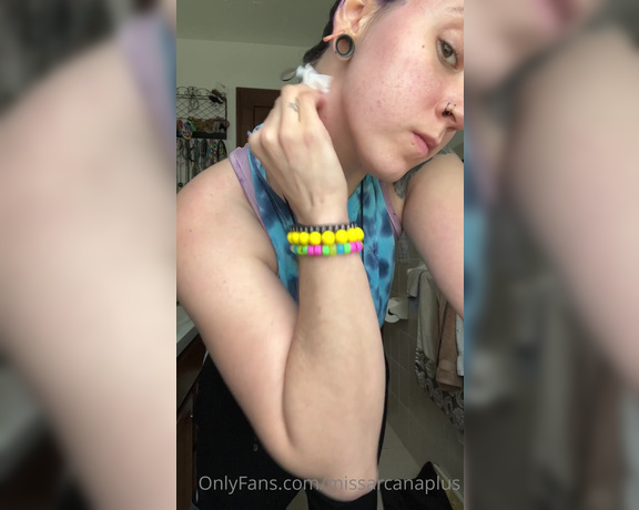 MissArcanaPlus aka Missarcanaplus OnlyFans - New hair! So this post is a little different, want to see a making of a tiktok So the very first v 7