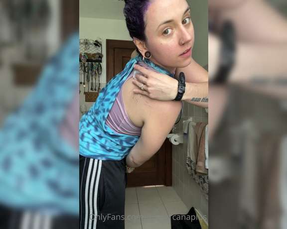 MissArcanaPlus aka Missarcanaplus OnlyFans - New hair! So this post is a little different, want to see a making of a tiktok So the very first v 7