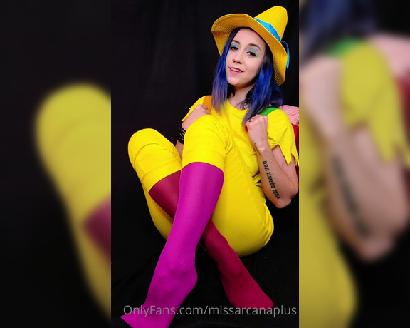 MissArcanaPlus aka Missarcanaplus OnlyFans - (Last pics) This was kind of a short set and I didnt get barefoot sorry!! The next set Im barefo 7