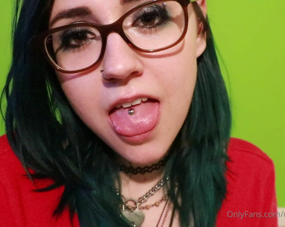 MissArcanaPlus aka Missarcanaplus OnlyFans - Ive been getting a tonnnn of people asking about tongue content lately So heres a little mouth