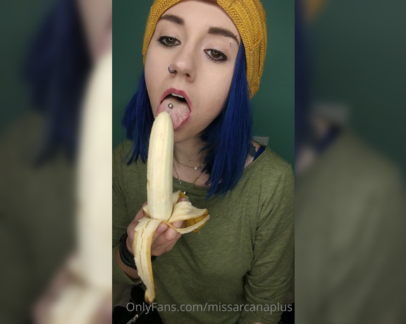 MissArcanaPlus aka Missarcanaplus OnlyFans - Ever wish that you were a banana