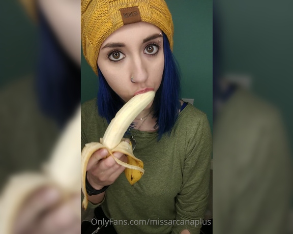 MissArcanaPlus aka Missarcanaplus OnlyFans - Ever wish that you were a banana