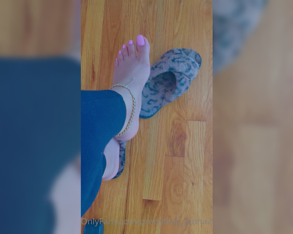 Pretty Yonna aka Prettyfeet_yonna29 OnlyFans Video 220