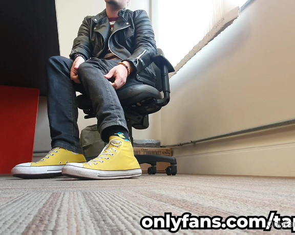 Tonny aka Tape_br OnlyFans - Now with my Yellow All Star Leather Jacket Socks Barefoot #footfetish