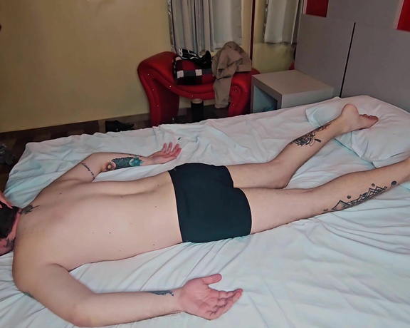 Tonny aka Tape_br OnlyFans - Custom Video Massage @sexsuitboys