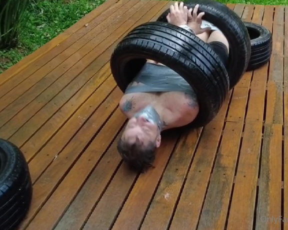 Tonny aka Tape_br OnlyFans - Inside The Tires