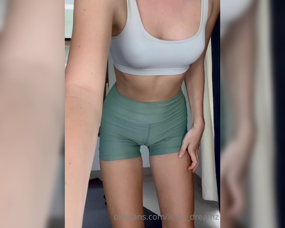 Lulus Dreamz aka Lulus_dreamz OnlyFans - Filmed myself workout out today swipe for the take out 2
