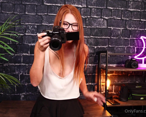 Megan  Ginger ASMR aka Gingerasmr OnlyFans - Helping give me some inspiration for my portrait photography project in college
