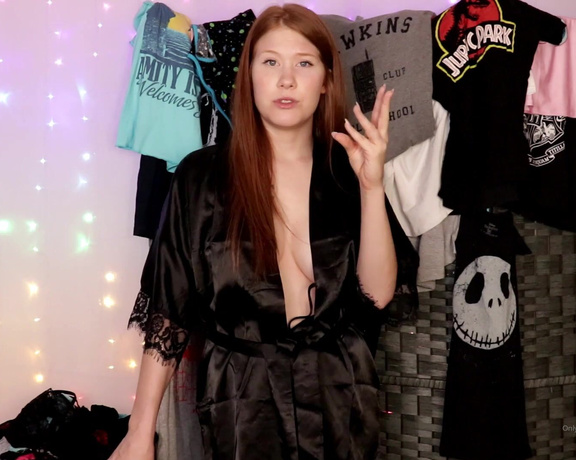 Megan  Ginger ASMR aka Gingerasmr OnlyFans - April Fools Showing you my t shirt collection (OnlyFans Edition!)