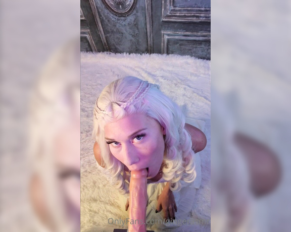 Megan  Ginger ASMR aka Gingerasmr OnlyFans - Daenerys Targaryen Bends The Knee (Bonus Video)