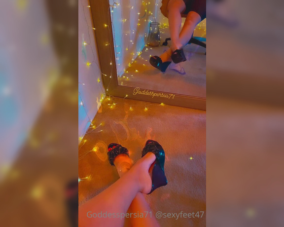 Goddesspersia71 aka Sexyfeet47 Onlyfans - Happy WedgeWednesday Feet Lover’s 4