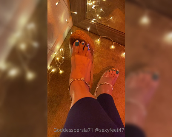 Goddesspersia71 aka Sexyfeet47 Onlyfans - How bad Make sure to comment