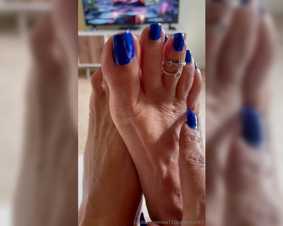 Goddesspersia71 aka Sexyfeet47 Onlyfans - Morning! Just know I’m gonna drain your balls with my sexy Suckable blue long toenails for toesday