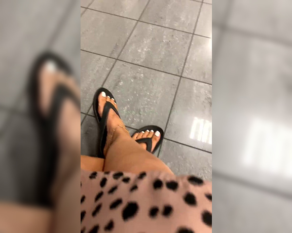 Goddesspersia71 aka Sexyfeet47 Onlyfans - Stream started at 06272023 0620 pm At dealership noticed few guy’s already staring at my cute whit