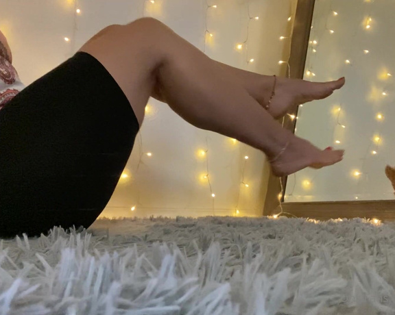 Goddesspersia71 aka Sexyfeet47 Onlyfans - Happy HumpDay