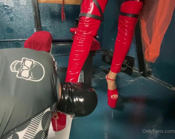 Mistress V Black aka Mistressvblack Onlyfans - Your ass is mine! The full video is for sale via direct message @hexfetish