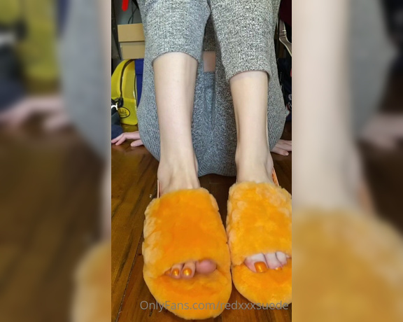 Zoe Strawberry aka Redxxxsuede OnlyFans - Shoe collection part 1 I’ll upload these every Feet Friday Next weeks video will include sound,