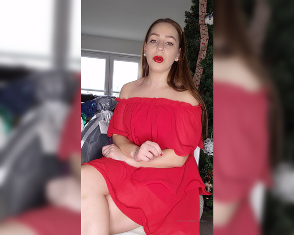 Lady Annabelle aka Lady__annabelle OnlyFans - Hello My boys Here is the first clip with all the gifts I received until now Thank you everyone