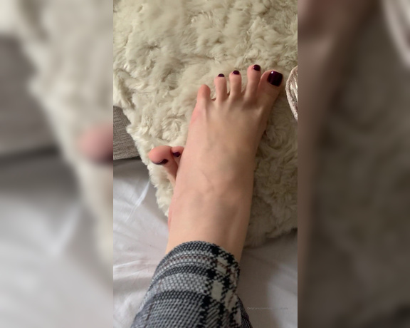 Lady Annabelle aka Lady__annabelle OnlyFans - Feet are enough