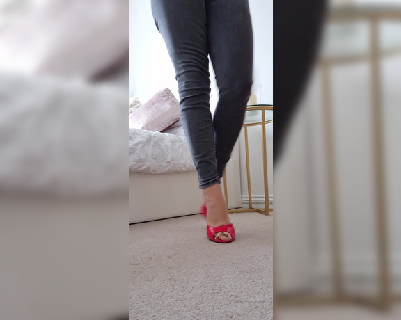 Lady Annabelle aka Lady__annabelle OnlyFans - Thank you for the new heels Im so in love with them