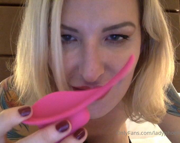 Lady_Phoenix aka Ladyphoenix_ldn OnlyFans - SEISMIC SATURDAY Good morning all! Today I try out a brand new sex toy and plan to reach new orgasmi
