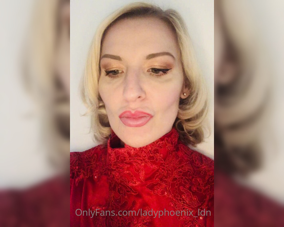 Lady_Phoenix aka Ladyphoenix_ldn OnlyFans - RUBY TUESDAY I love to wear my favourite lipstick, Mac’s Ruby Woo, with my red outfits and make my