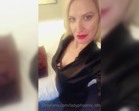 Lady_Phoenix aka Ladyphoenix_ldn OnlyFans - Some satin satisfaction for you as I pack my suitcase and head from one hotel to anotherfor more