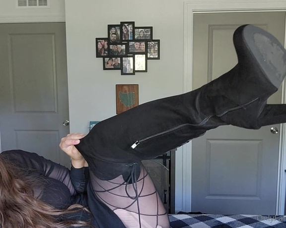 Lisa ASMR aka Lisaasmr OnlyFans - Pantyhose Loving Servant ASMR Custom