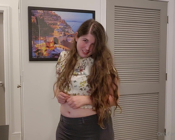 Lisa ASMR aka Lisaasmr OnlyFans - Shy Bellybutton Girl Custom