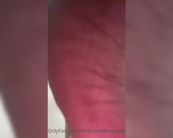 TheBarefoothooper aka Memyselfnmysoles OnlyFans - Did you miss this angle 2