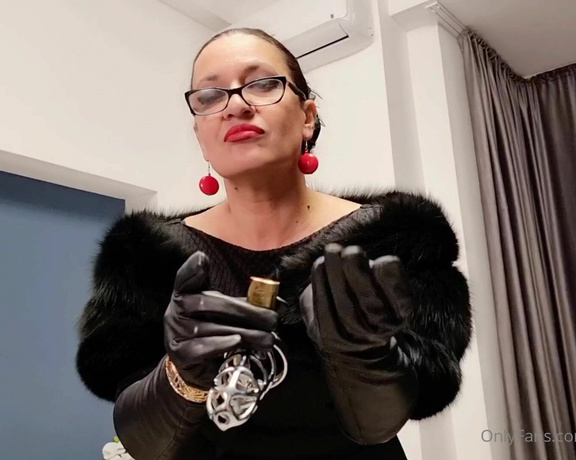 Mistress Luna aka Mistressluna OnlyFans - The key stays with