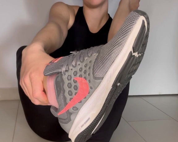 Mrs_Larry aka Mrs_larry OnlyFans - You stared at my shoes the whole time at the gym, now you follow me and do what I say