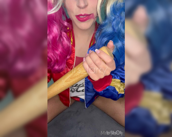 Mrs_Larry aka Mrs_larry OnlyFans - Today youll feel my baseball bat on your balls, Im Harley Quinn and I have no mercy, on my knees