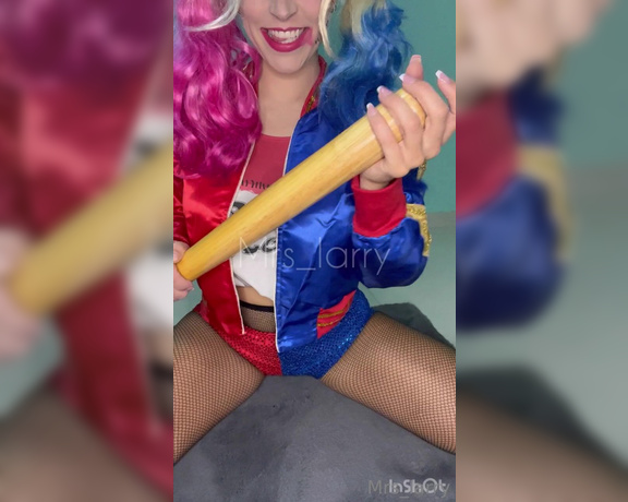 Mrs_Larry aka Mrs_larry OnlyFans - Today youll feel my baseball bat on your balls, Im Harley Quinn and I have no mercy, on my knees