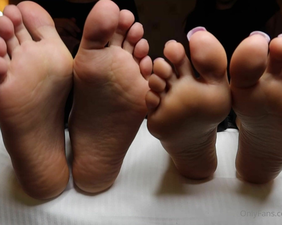 Ayasfeetgirl aka Ayasfeetgirl OnlyFans - We want your face just here