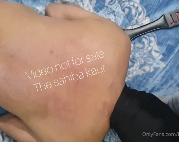 Sahiba Kaur indian mistress aka Indianmistressk OnlyFans - Making a painting on his useless D!rty back with my sexy pink Flip flops Cruel nd sexy!! Verbal