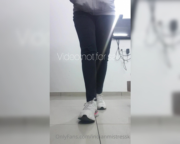 Sahiba Kaur indian mistress aka Indianmistressk OnlyFans - Omg video every slaves wish after workout stinky smelly shoe nd sockss humiliation in my style