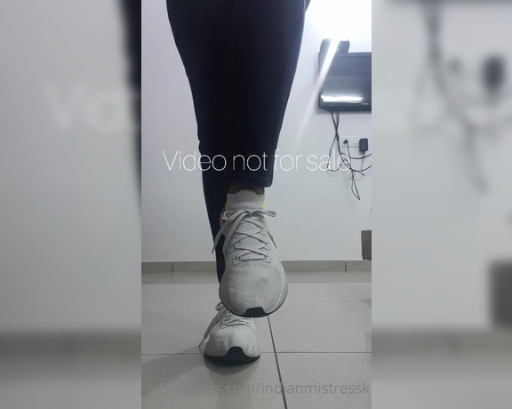 Sahiba Kaur indian mistress aka Indianmistressk OnlyFans - Omg video every slaves wish after workout stinky smelly shoe nd sockss humiliation in my style