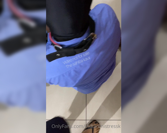 Sahiba Kaur indian mistress aka Indianmistressk OnlyFans - Sl@ve massaging another Slaves leg Humiliating both of these K#tte slaps with D@mination M@d@rch