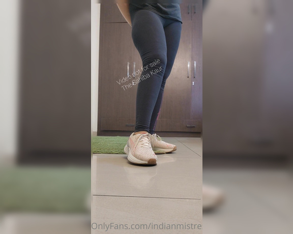 Sahiba Kaur indian mistress aka Indianmistressk OnlyFans - POV After Gym Malkins shoes, socks nd Track pants got very Sweaty this is Full of Verbal