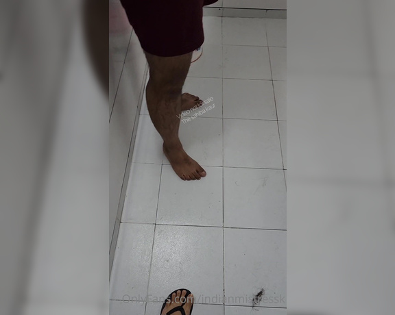 Sahiba Kaur indian mistress aka Indianmistressk OnlyFans - My washroom is very Dirty,i dont want to book the Urbanclab company So i decided will use one