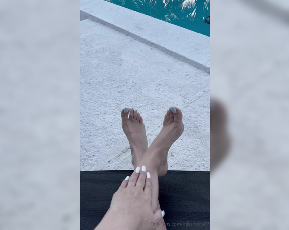 Miss Heels Lisa aka Missheels07 OnlyFans - Morning on vacation