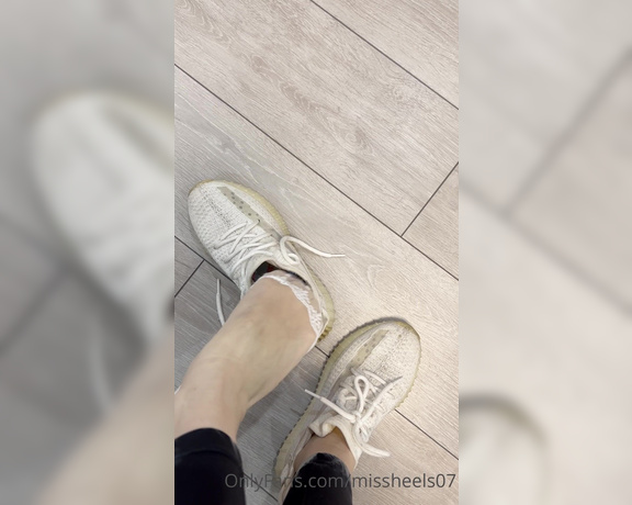 Miss Heels Lisa aka Missheels07 OnlyFans - After walking