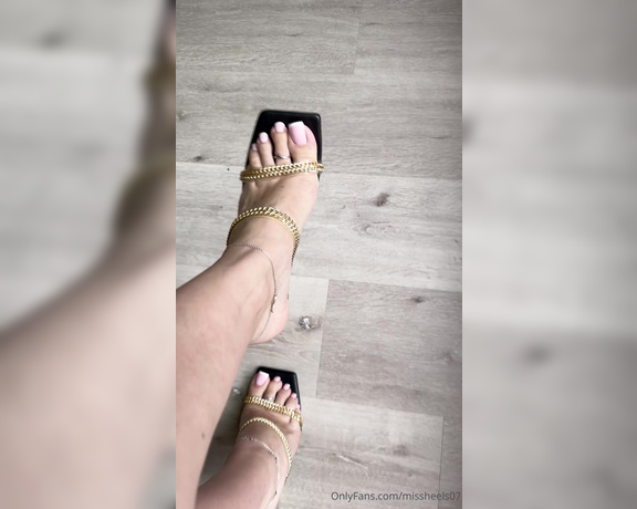 Miss Heels Lisa aka Missheels07 OnlyFans - Do you like