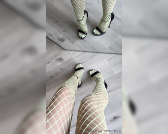 Miss Heels Lisa aka Missheels07 OnlyFans - My new fishnets