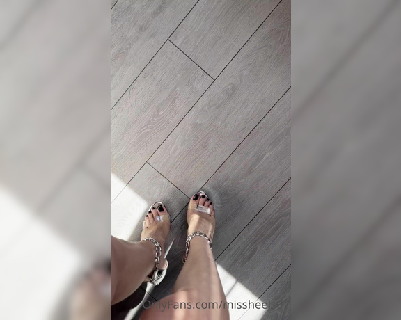 Miss Heels Lisa aka Missheels07 OnlyFans - I love them, they are really hot